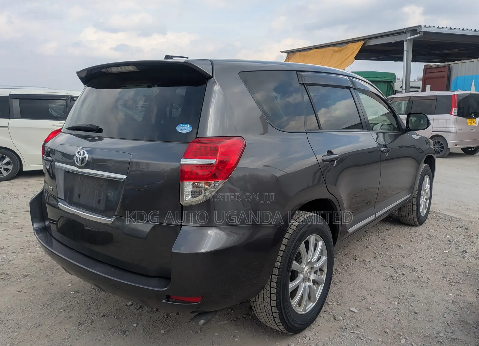 Toyota Vanguard 2013 Gray