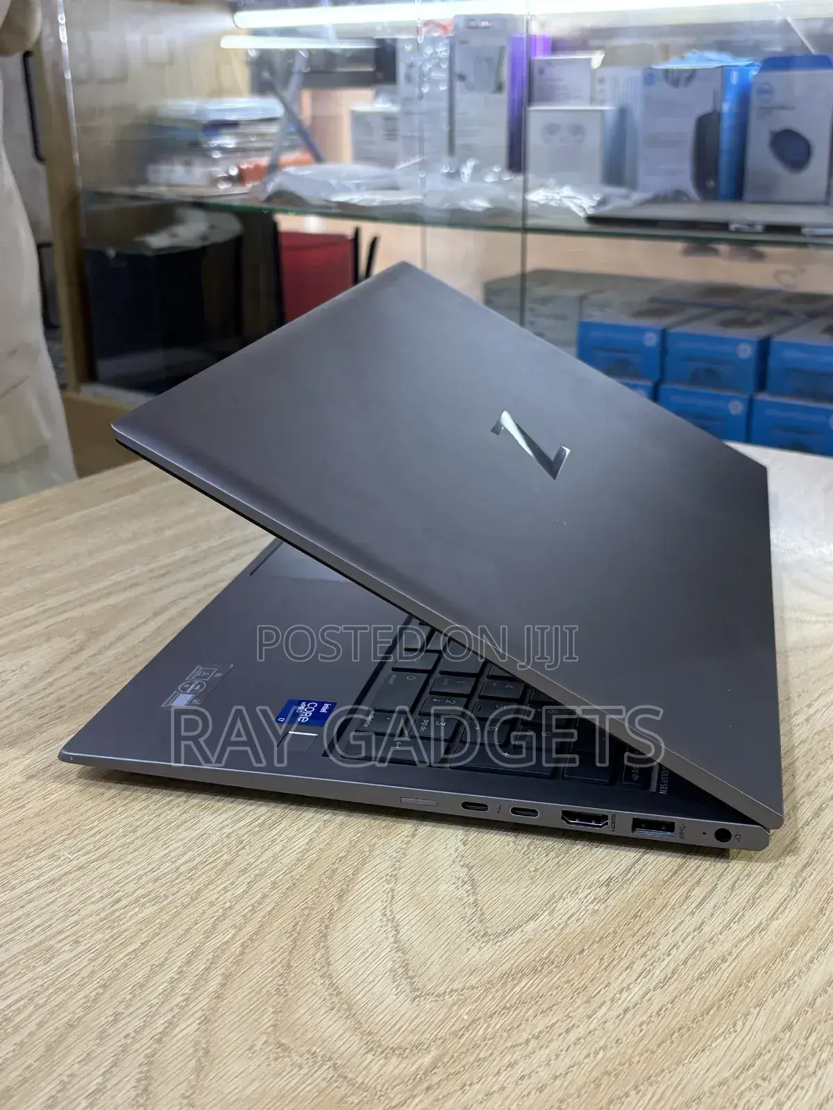 New Laptop HP ZBook 14u G6 16GB Intel Core i7 SSD 256GB