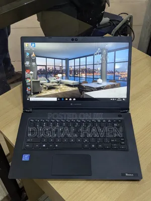 New Laptop Toshiba Dynabook t552 4GB Intel SSD 128GB