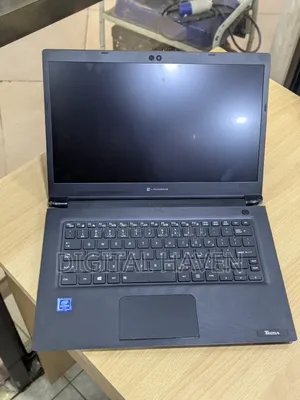 New Laptop Toshiba Dynabook t552 4GB Intel SSD 128GB