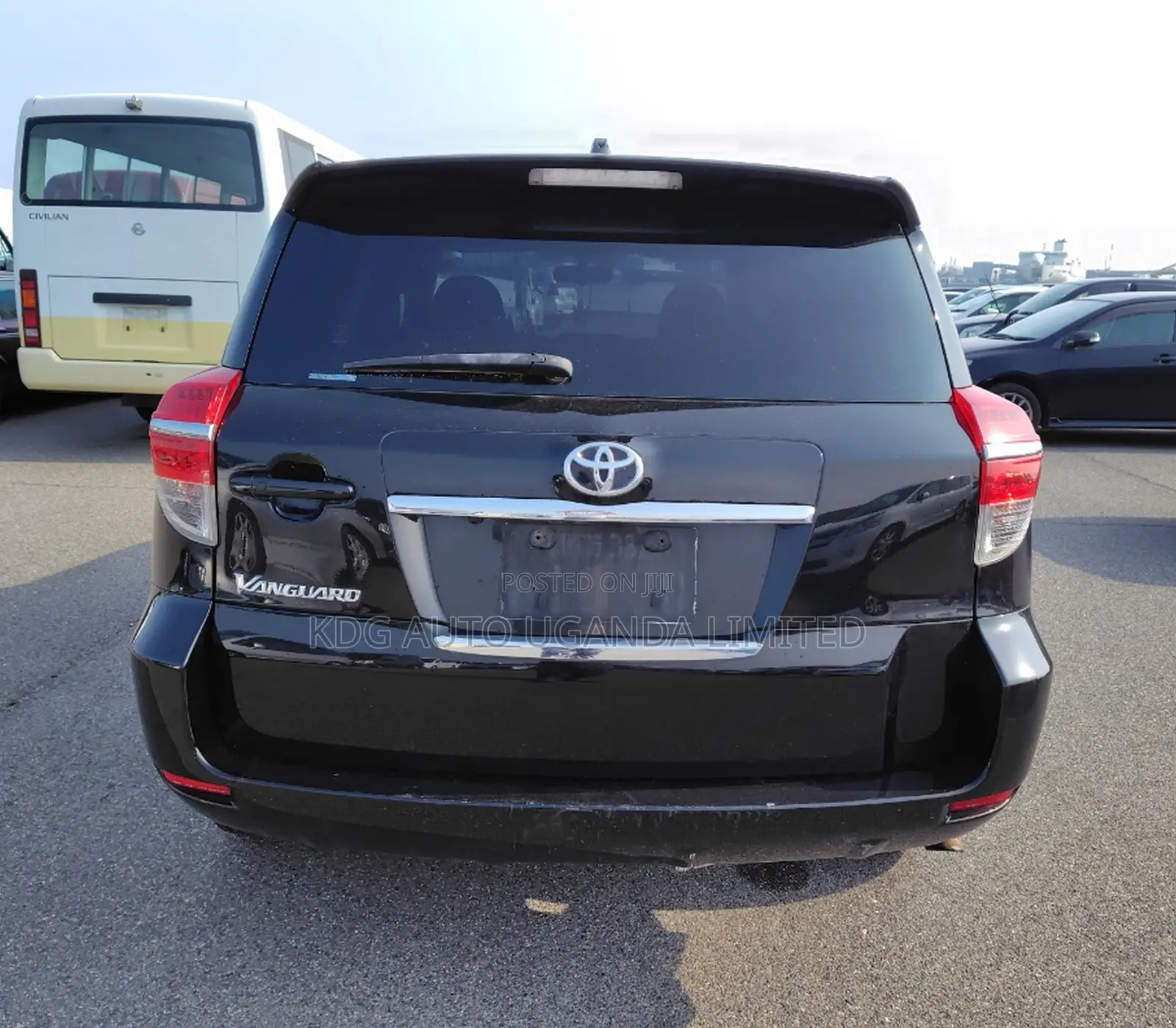 Toyota Vanguard 2011 Black