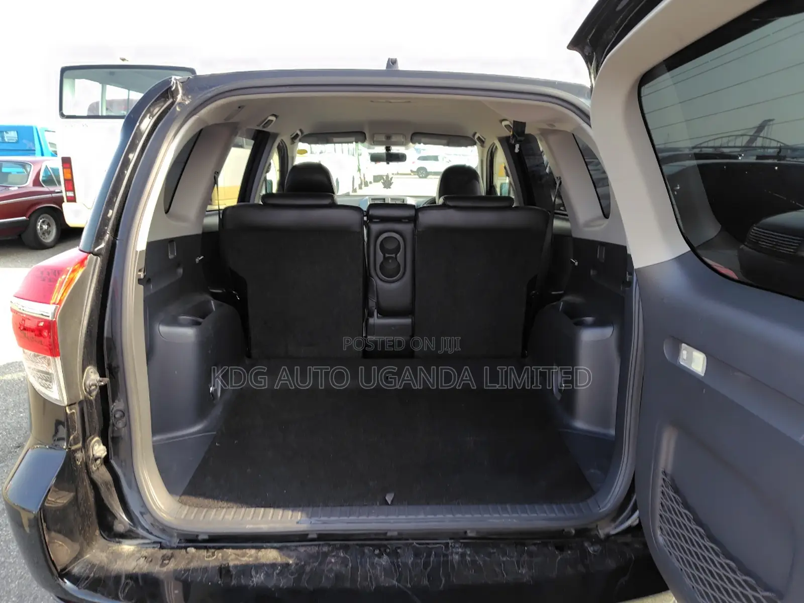 Toyota Vanguard 2011 Black