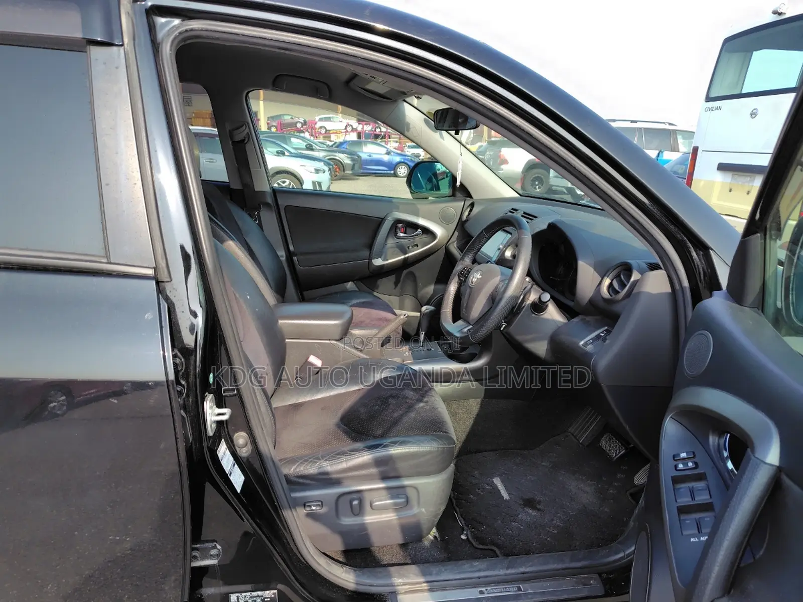 Toyota Vanguard 2011 Black