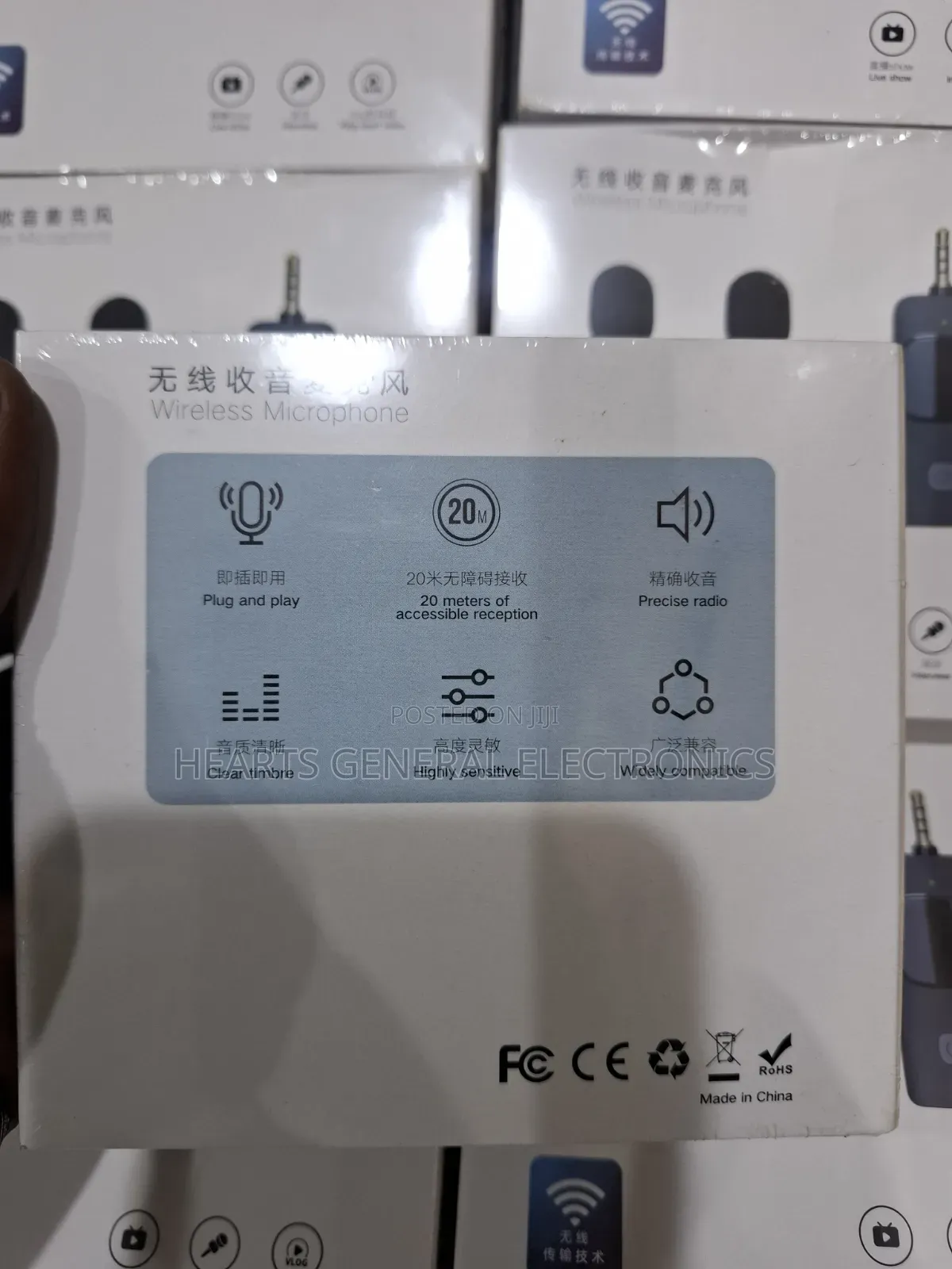 3-in-1 Wireless Lavalier Microphone