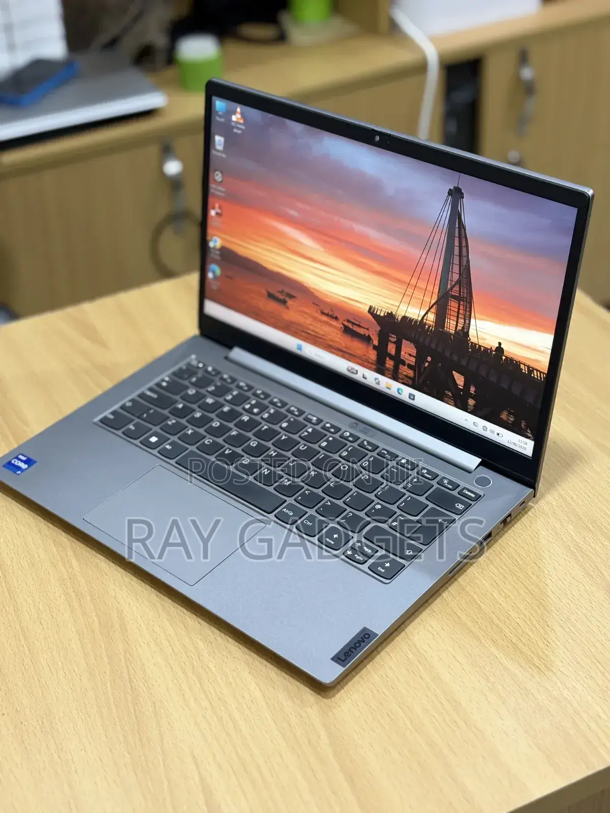 New Laptop Lenovo ThinkBook 13 16GB Intel Core i7 SSD 512GB
