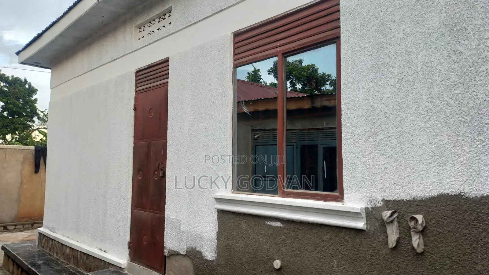 3bdrm Bungalow in Kira for rent