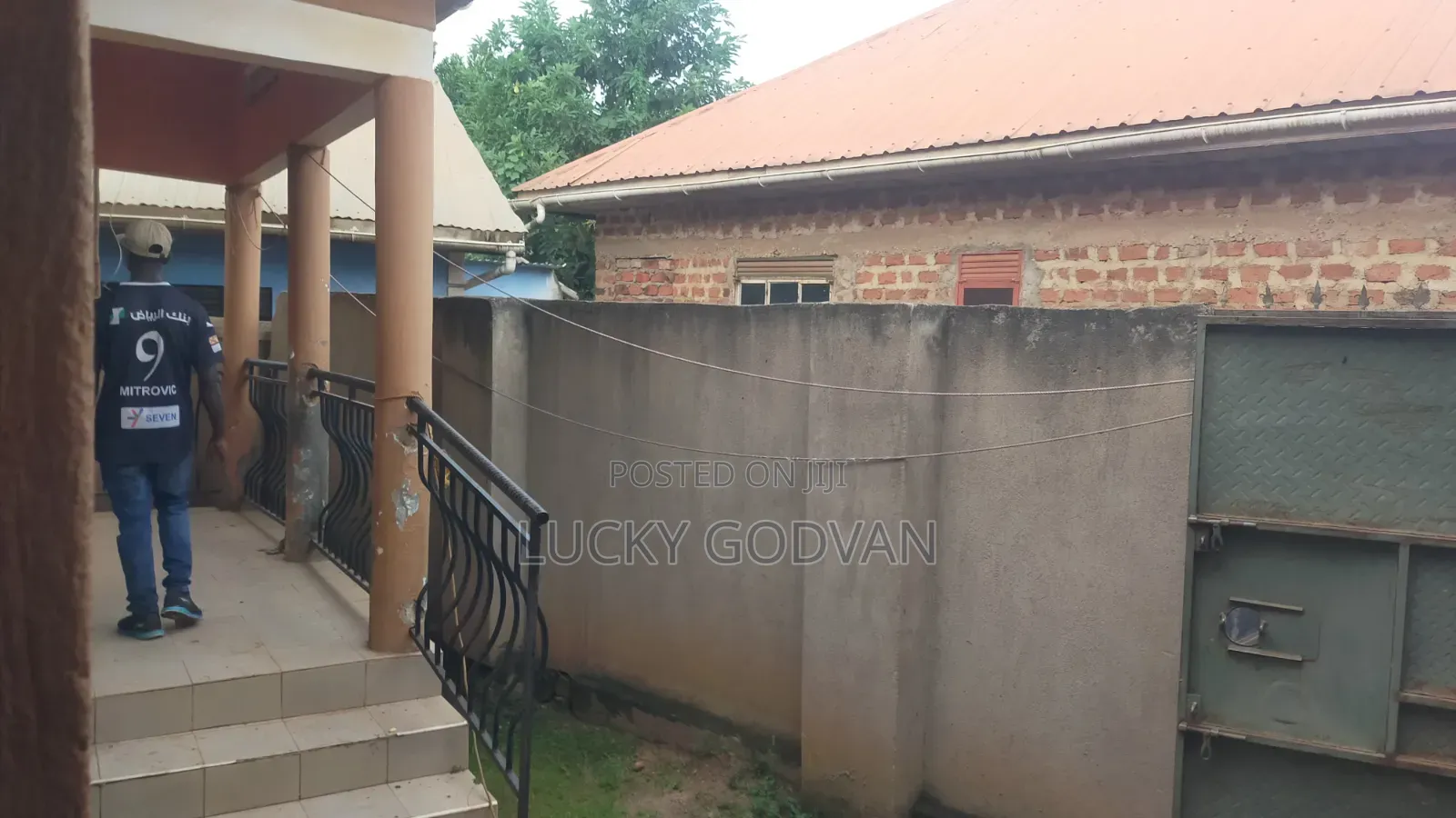 2bdrm Bungalow in Kira for sale