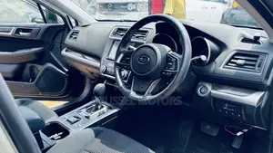 Subaru Outback 2.5i Premium AWD 2018 Green