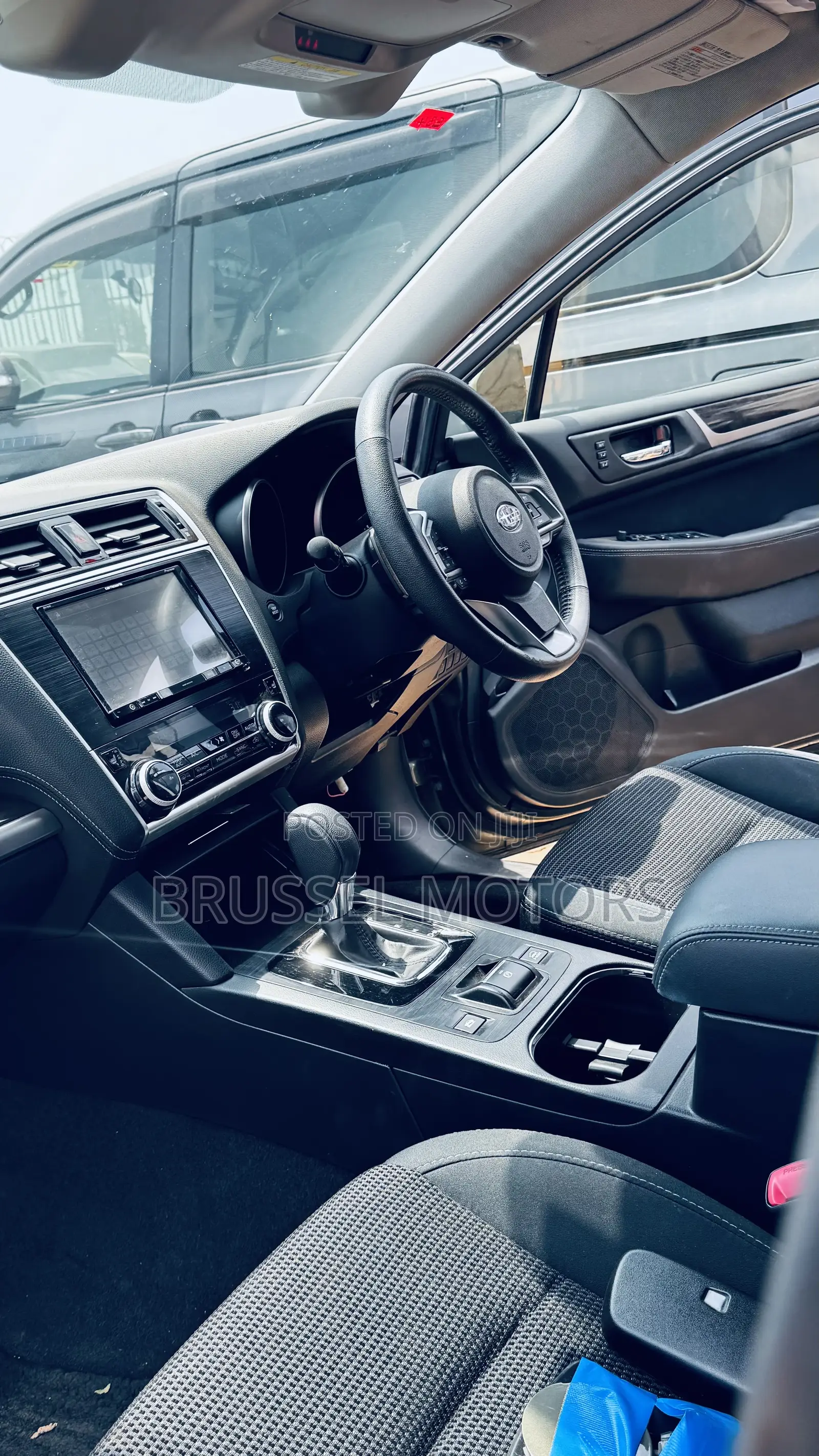 Subaru Outback 2.5i Premium AWD 2018 Green
