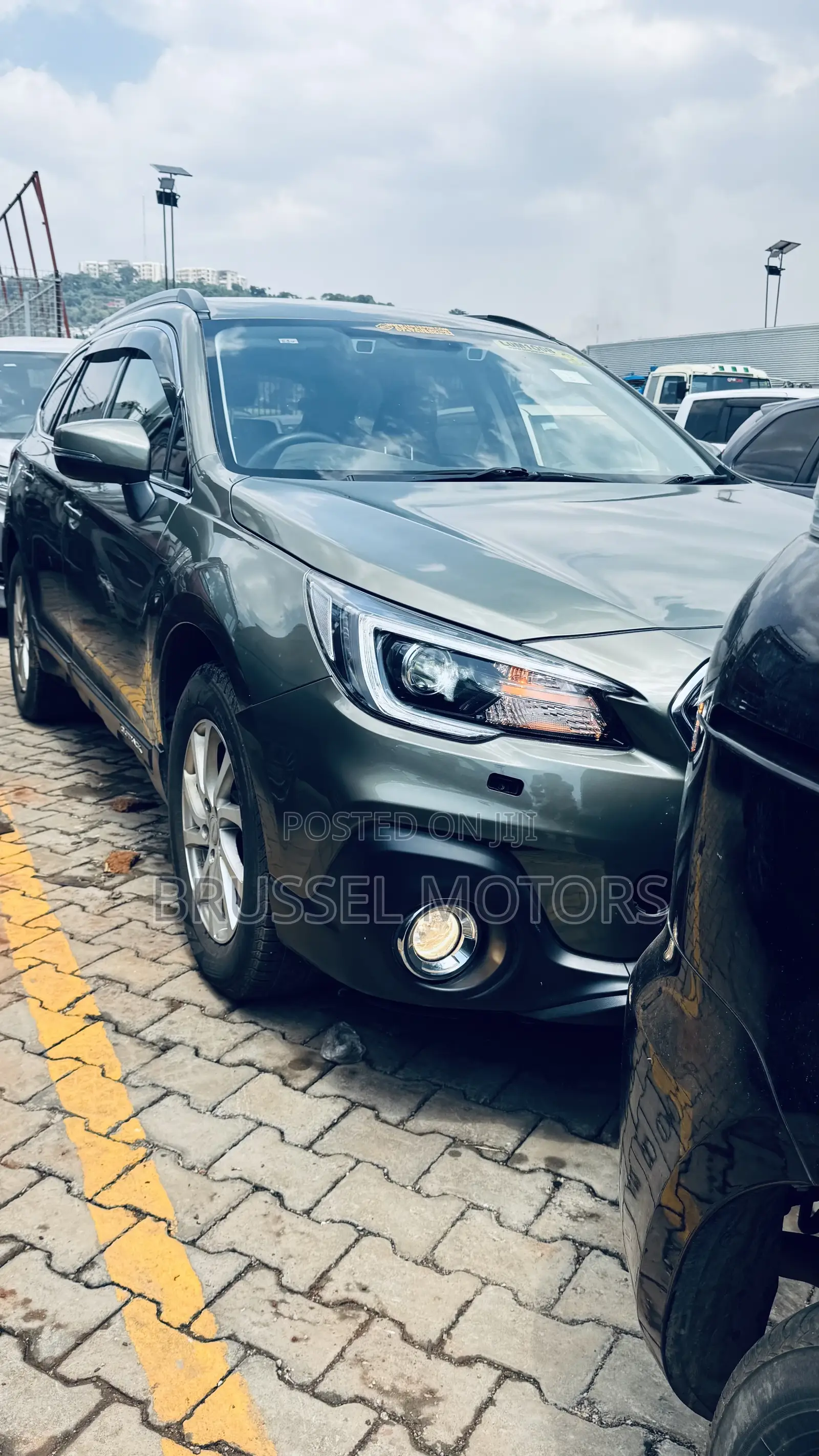 Subaru Outback 2.5i Premium AWD 2018 Green