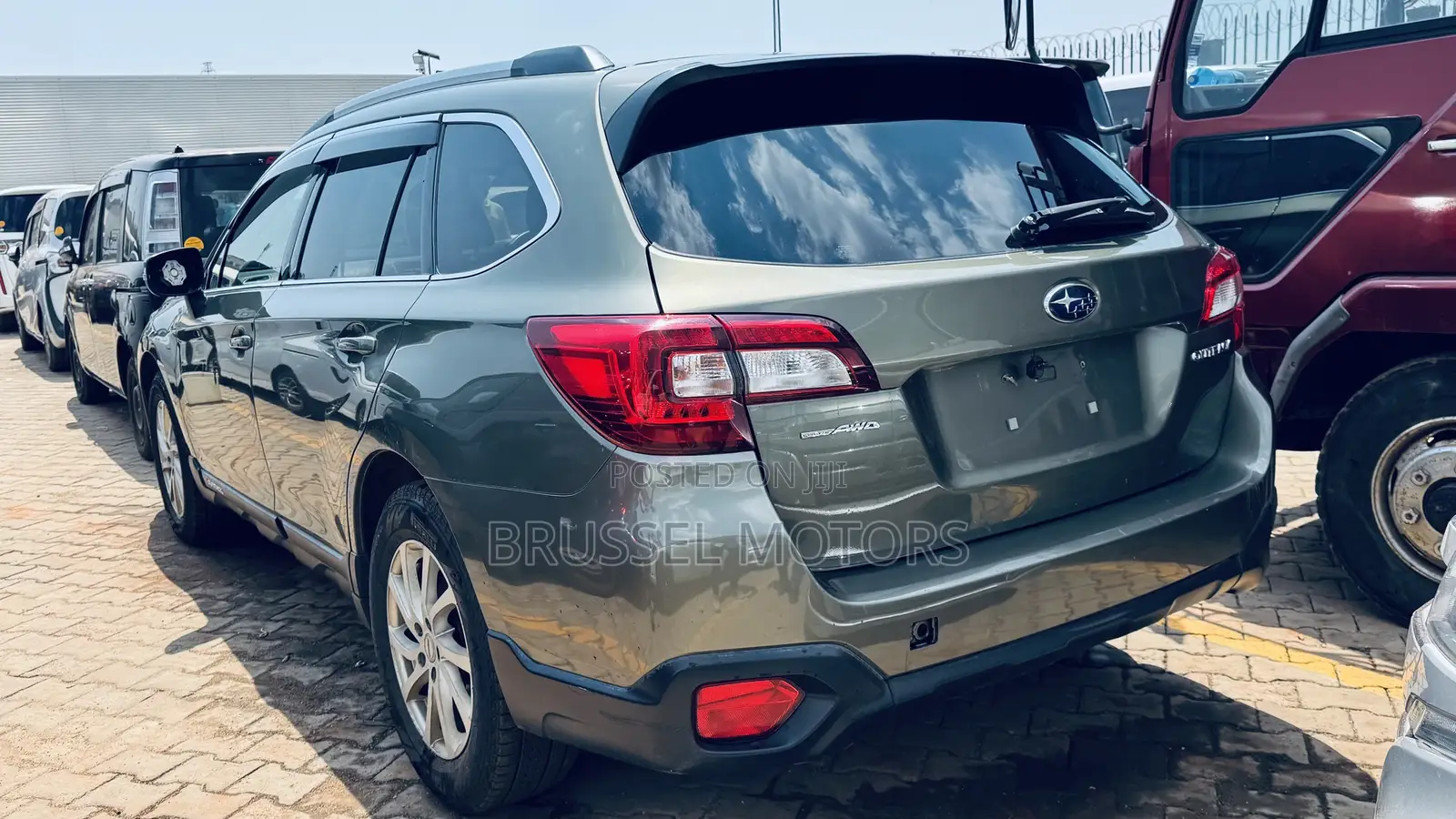 Subaru Outback 2.5i Premium AWD 2018 Green