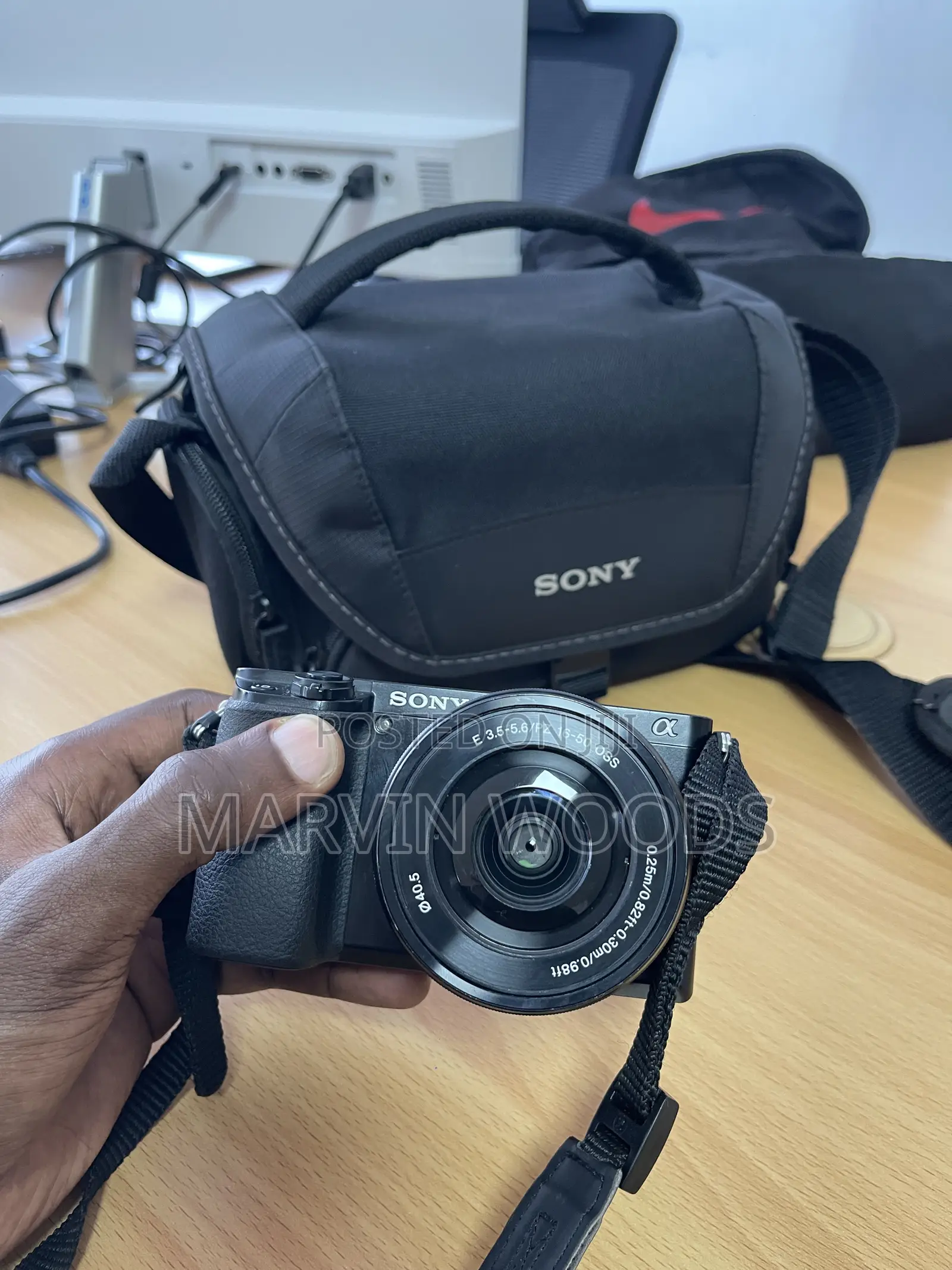 Sony A6100