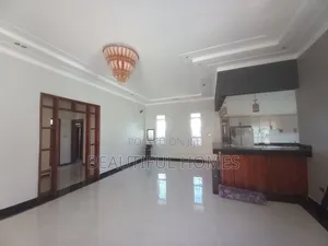Furnished 4bdrm Bungalow in Kitende Entebbe Road, Ssabagabo-Makindye