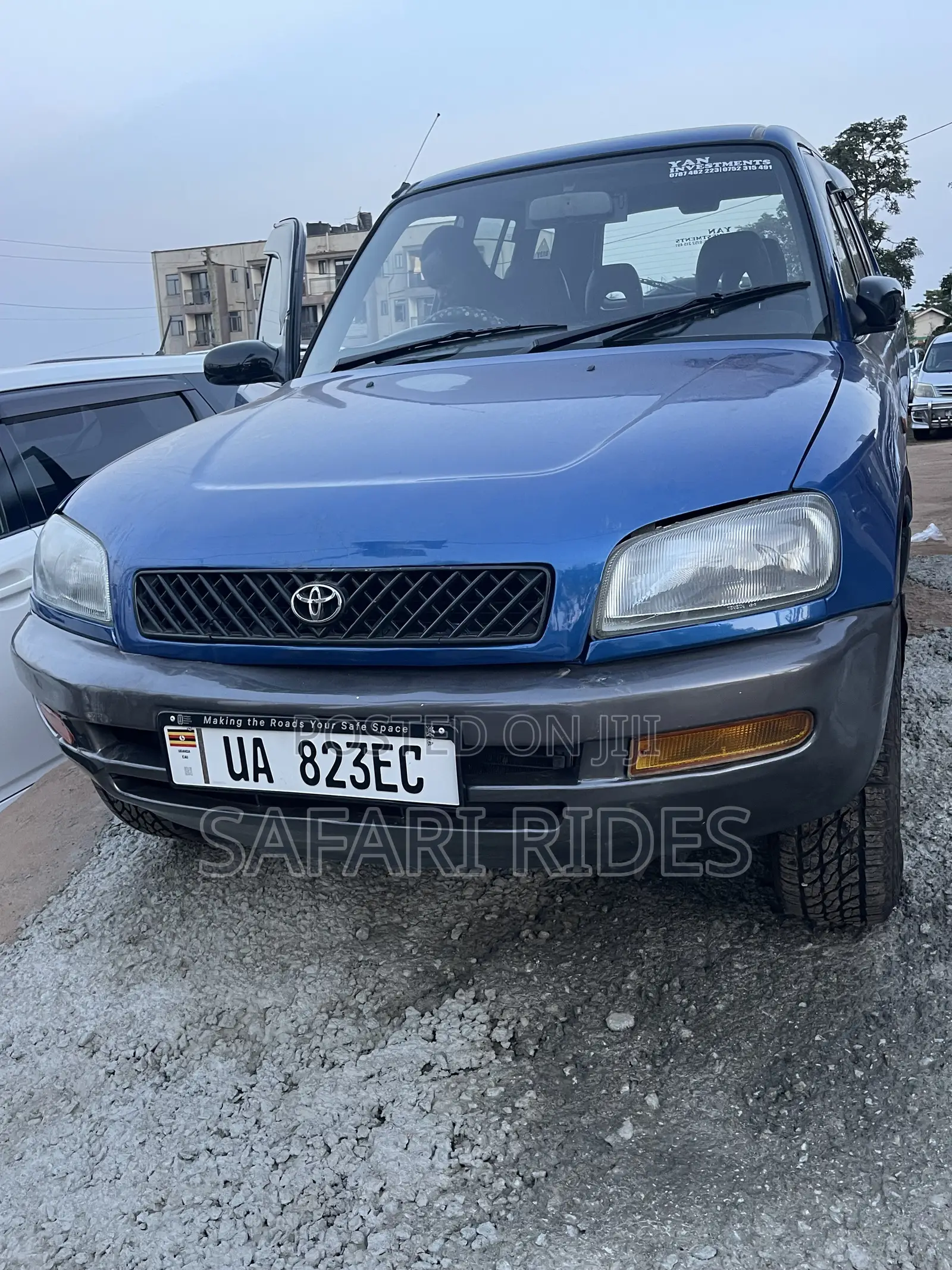 Toyota RAV4 Automatic 2000 Blue