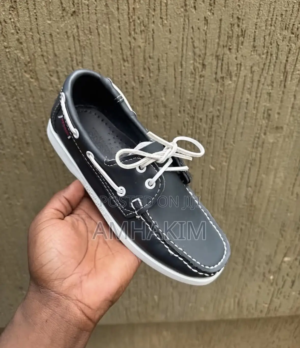 Classic Men Docksides Leather Sebago in Stock