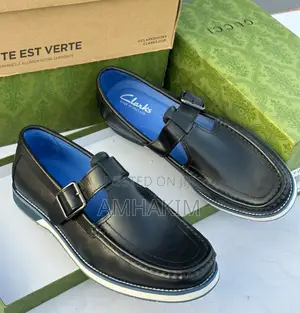 Classic Clarks Woven Leather Loafer Sandals for Casual in Stock