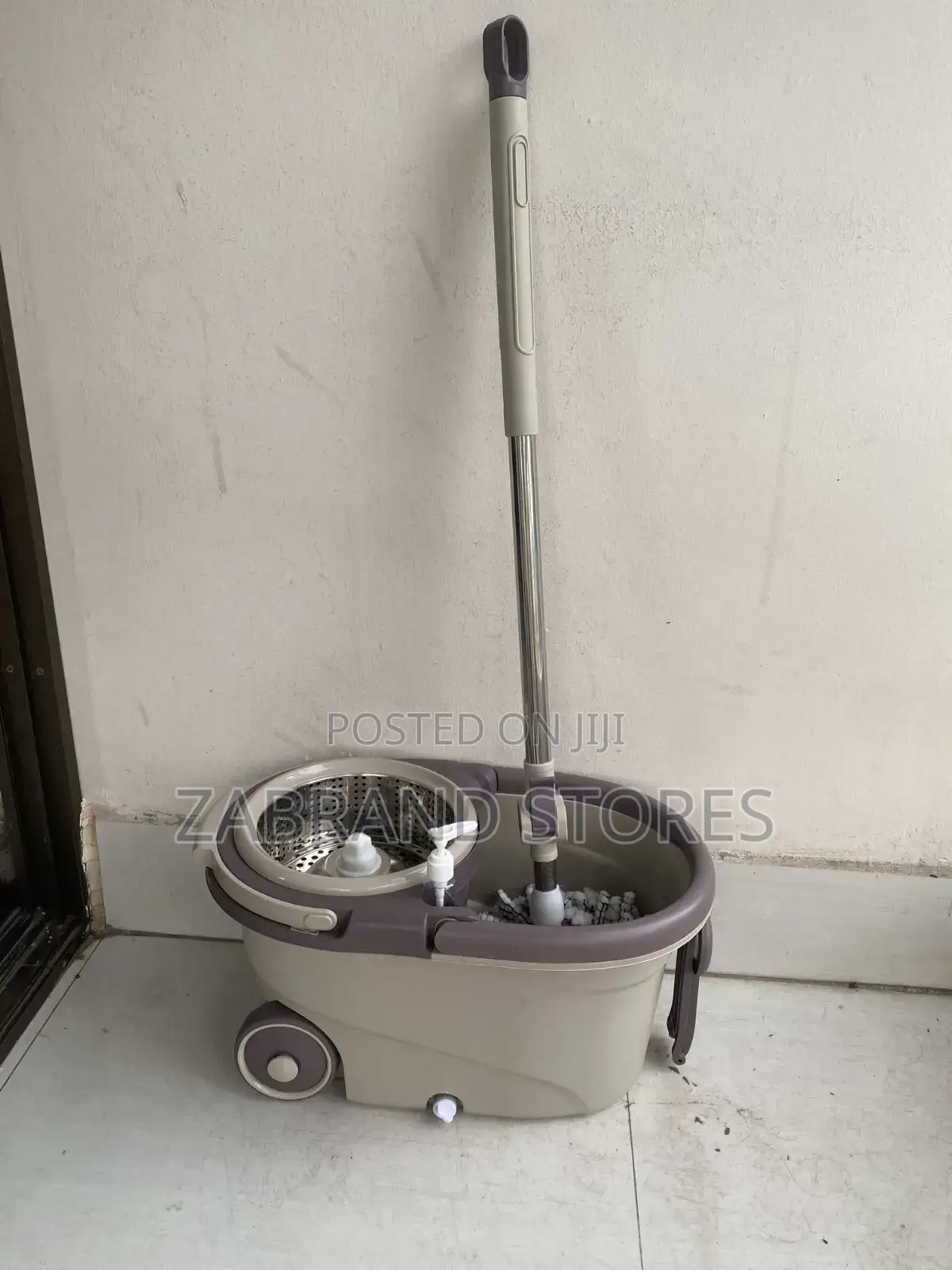 Spinning Mopper Bucket With Adjustable Self-Squeezing Mop