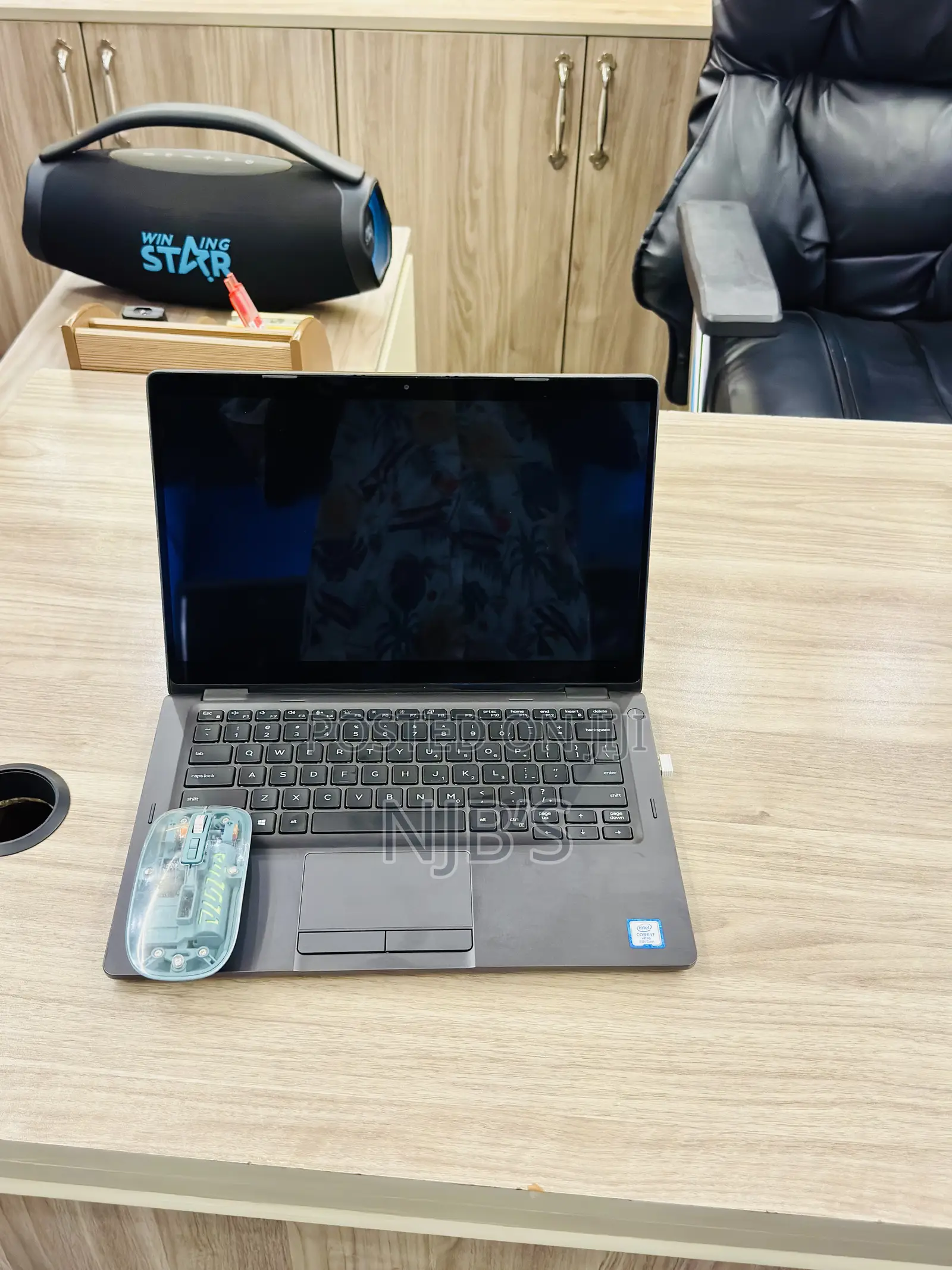 New Laptop Dell Latitude 5300 8GB Intel Core i7 SSD 256GB