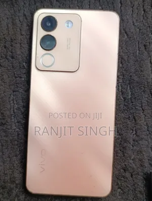 Vivo Y200 128 GB Gold