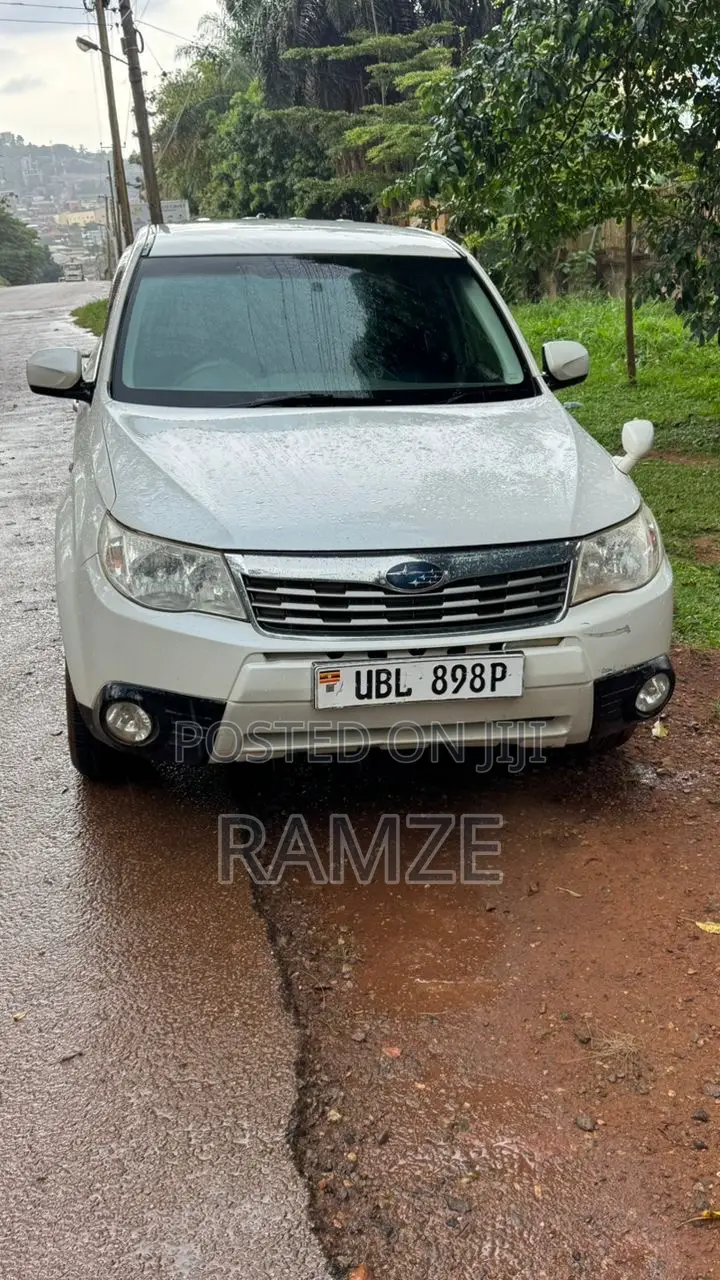 Subaru Forester 2009 White