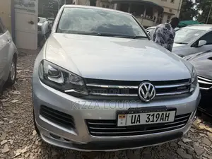 Volkswagen Touareg 2014 Silver