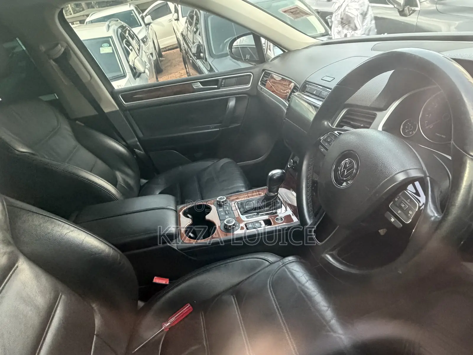 Volkswagen Touareg 2014 Silver