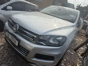 Volkswagen Touareg 2014 Silver