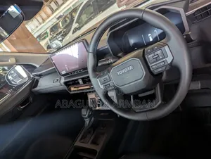New Toyota Hilux 2025 Gray