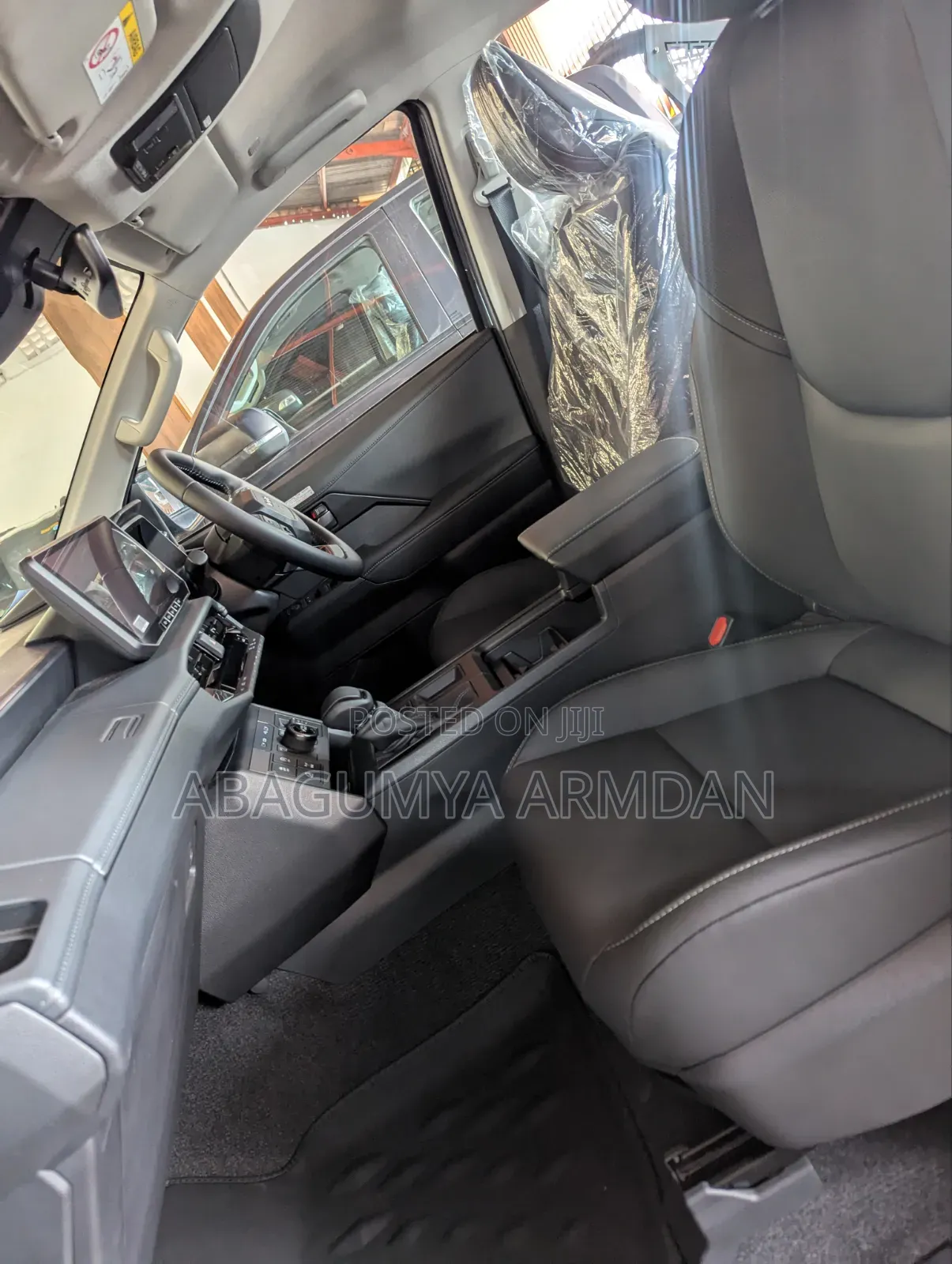 New Toyota Hilux 2025 Gray