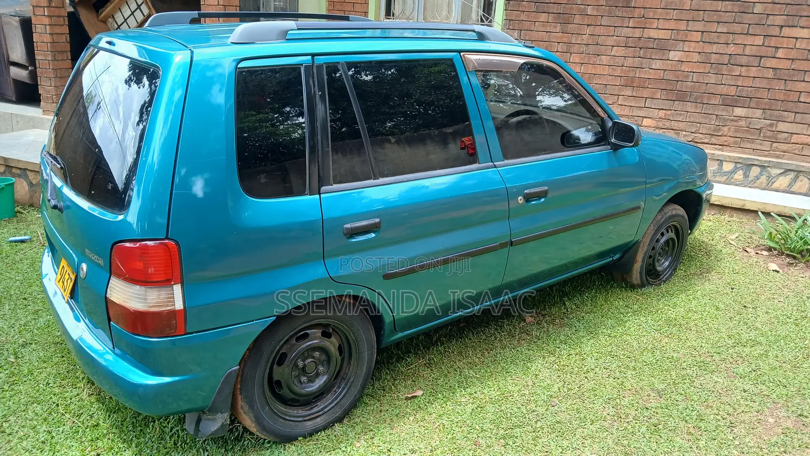 Mazda Demio 1996 Green