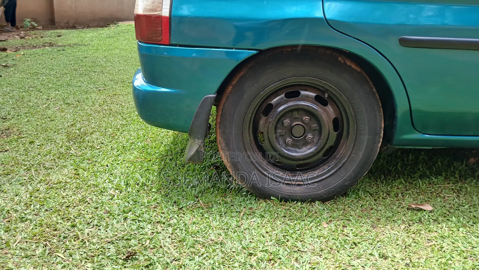 Mazda Demio 1996 Green