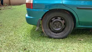 Mazda Demio 1996 Green