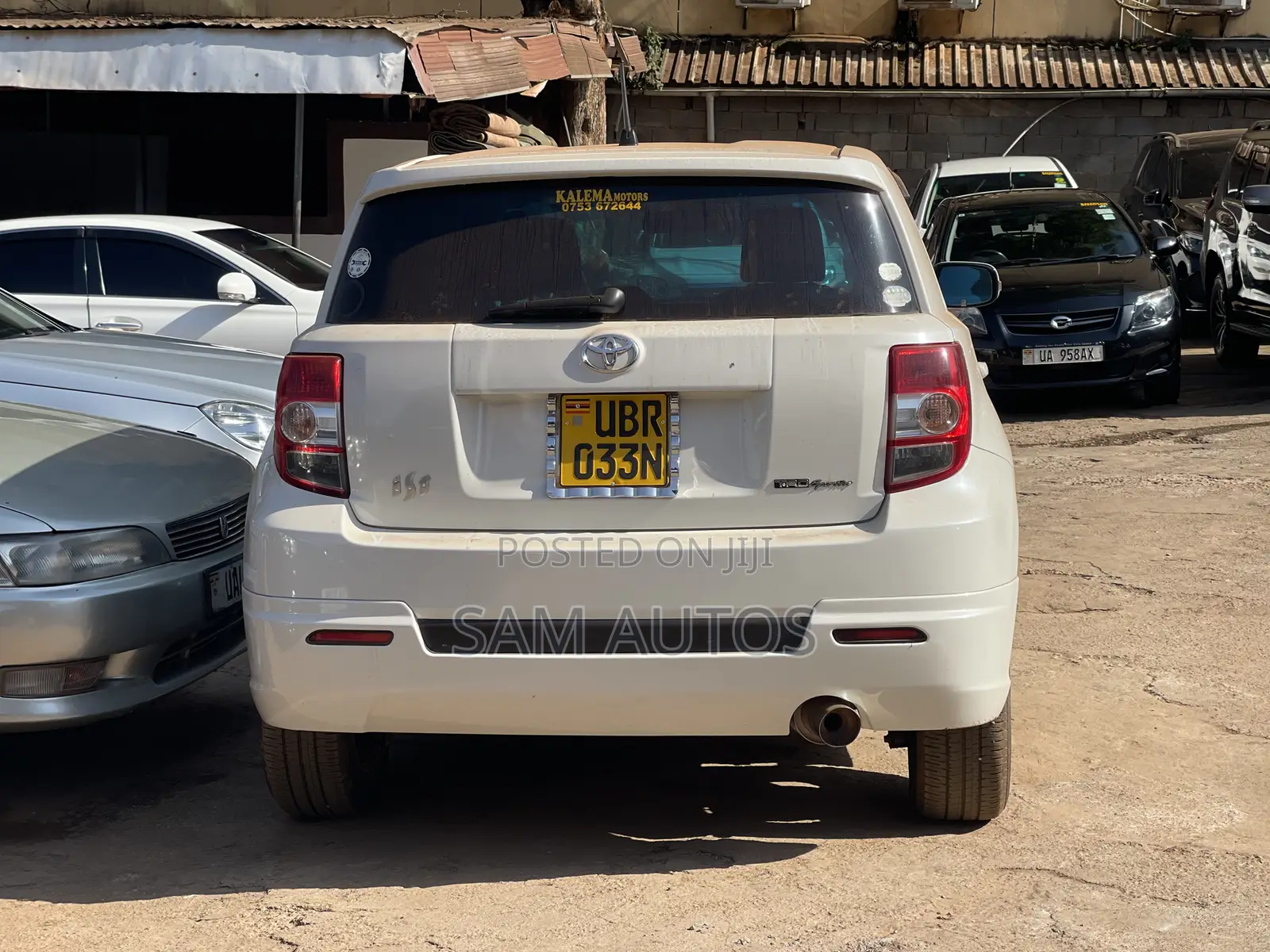 Toyota IST 2010 White