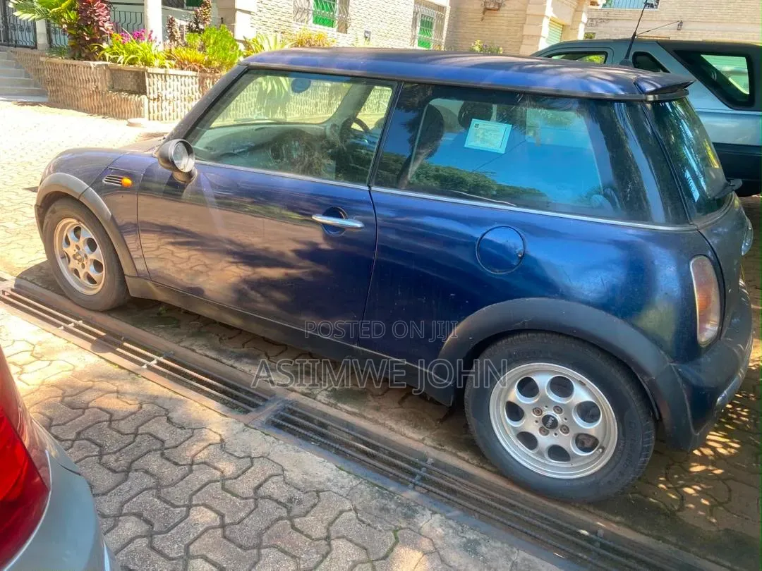 Mini Cooper 2006 Blue