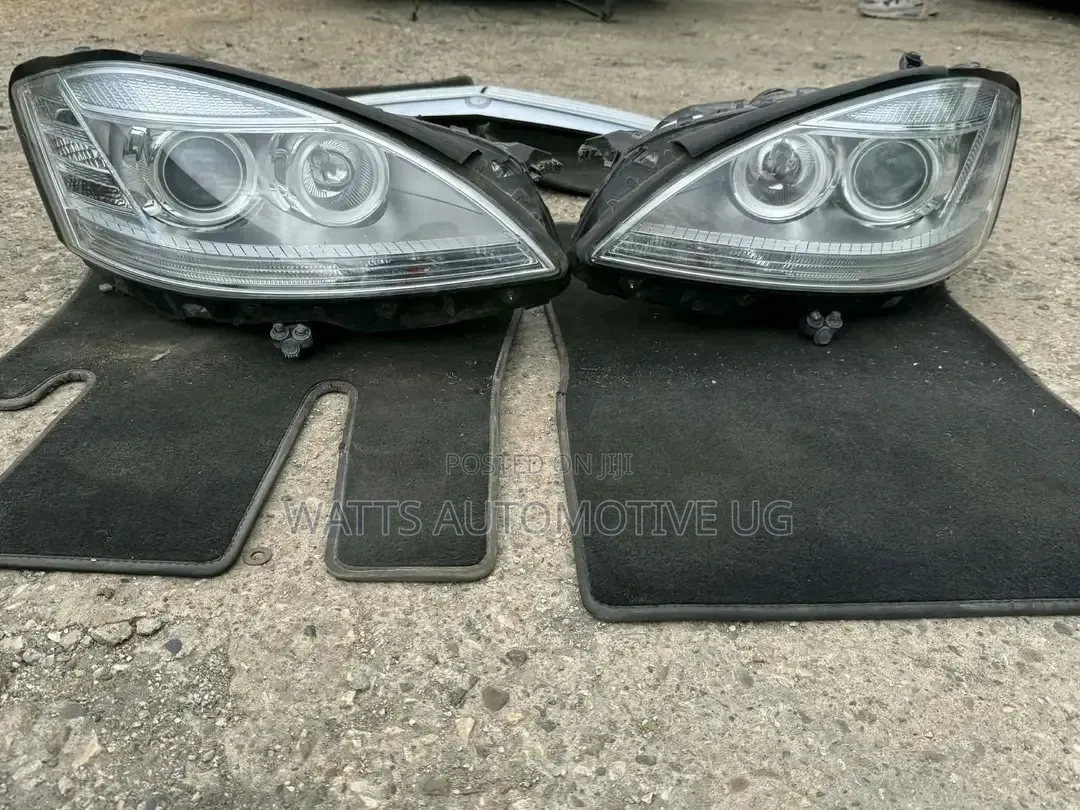 Mercedes Benz S-Class W221 Headlamps