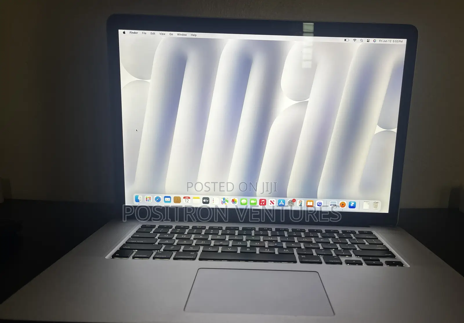 Laptop Apple MacBook Pro 16GB Intel Core i7 SSD 256GB