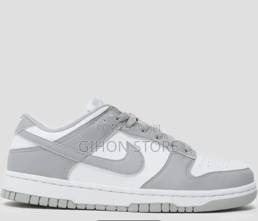 Nike Dunks Low Trainers