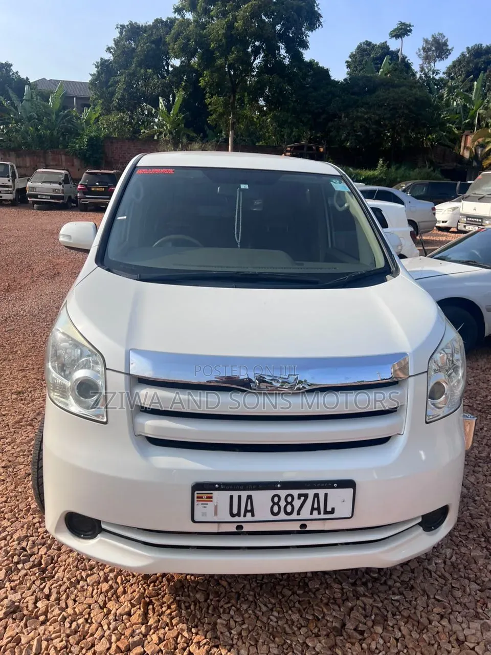 Toyota Noah 2016 White