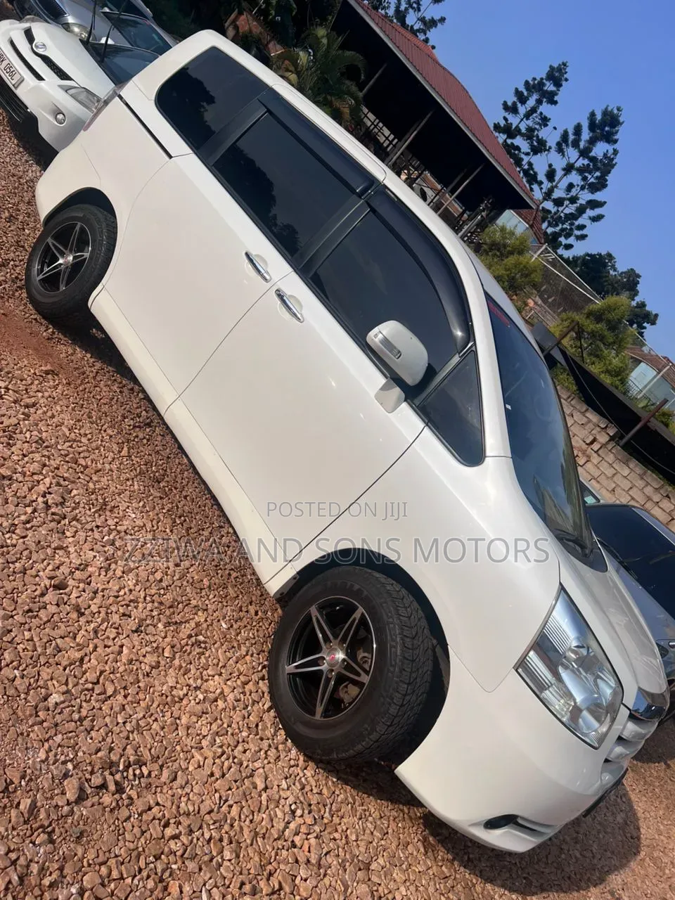 Toyota Noah 2016 White