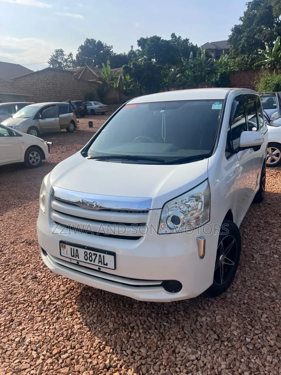 Toyota Noah 2016 White