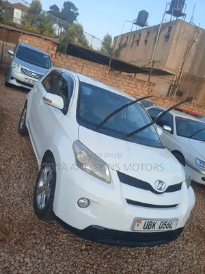Toyota IST 2008 White