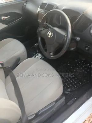 Toyota IST 2008 White
