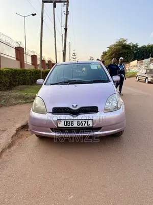 Toyota Vitz 2002