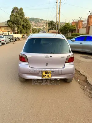 Toyota Vitz 2002