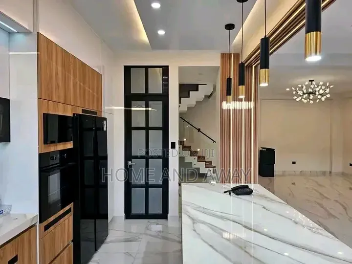 Lancaster Full Kitchen Cabinets From 14,000,000/- In Any Customization