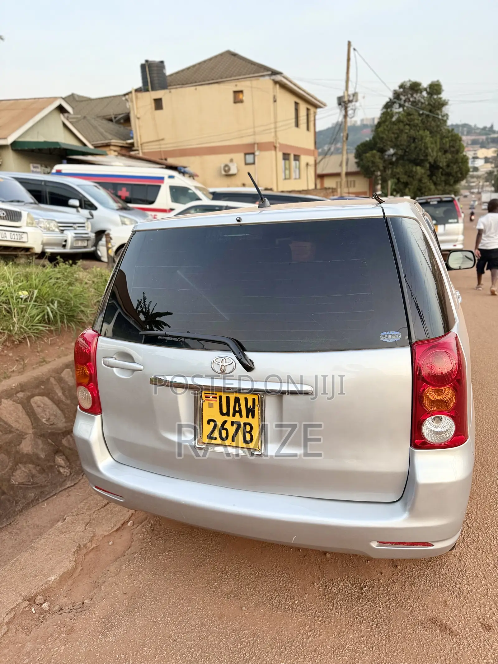 Toyota Raum 2004 White