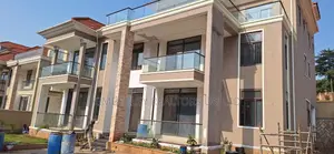 7bdrm House in Division A for sale