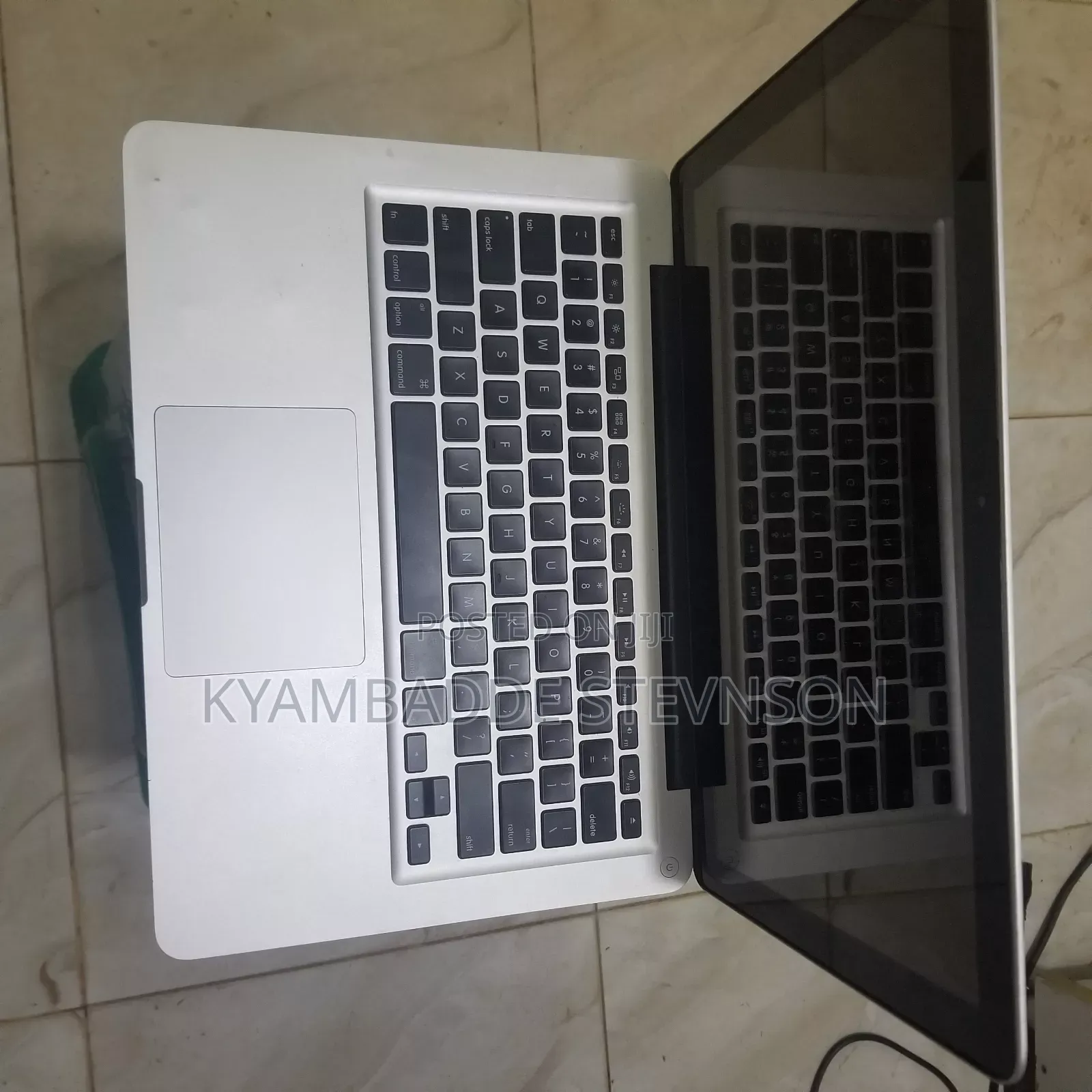 Laptop Apple MacBook 2012 2GB Intel Core i5 HDD 500GB