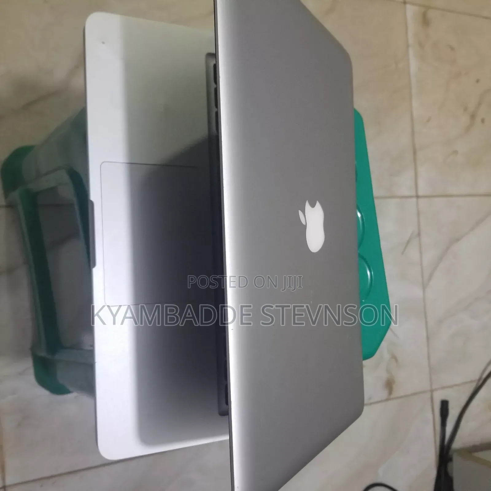 Laptop Apple MacBook 2012 2GB Intel Core i5 HDD 500GB