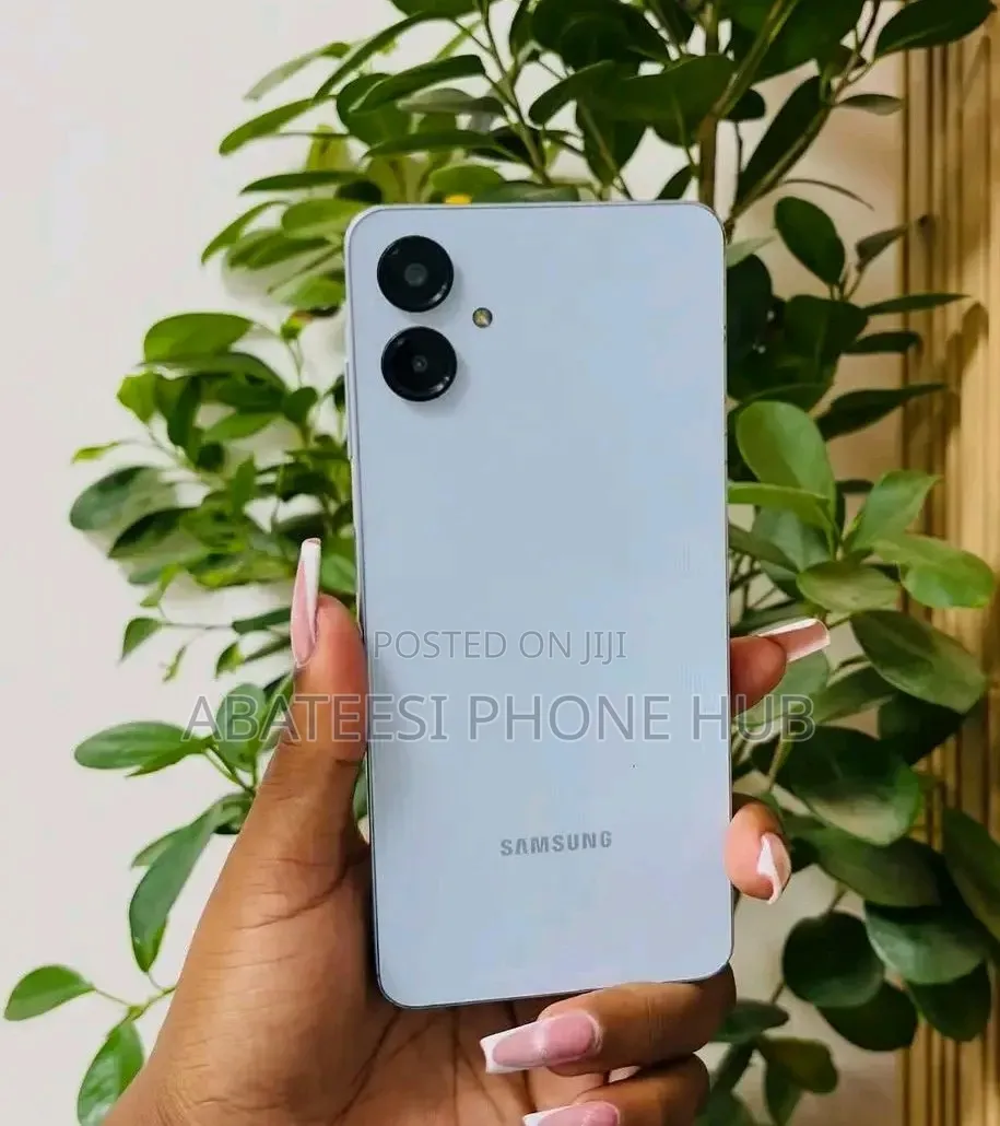 New Samsung Galaxy A06 128 GB White